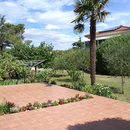 Apartments Dubravka Krk Town Esterno foto